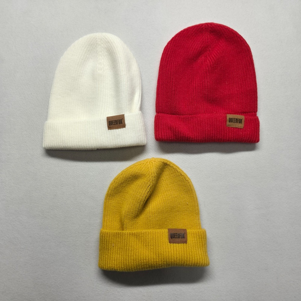 Queenfur 3 Women's Snow Winter Beanies Hats NWOT